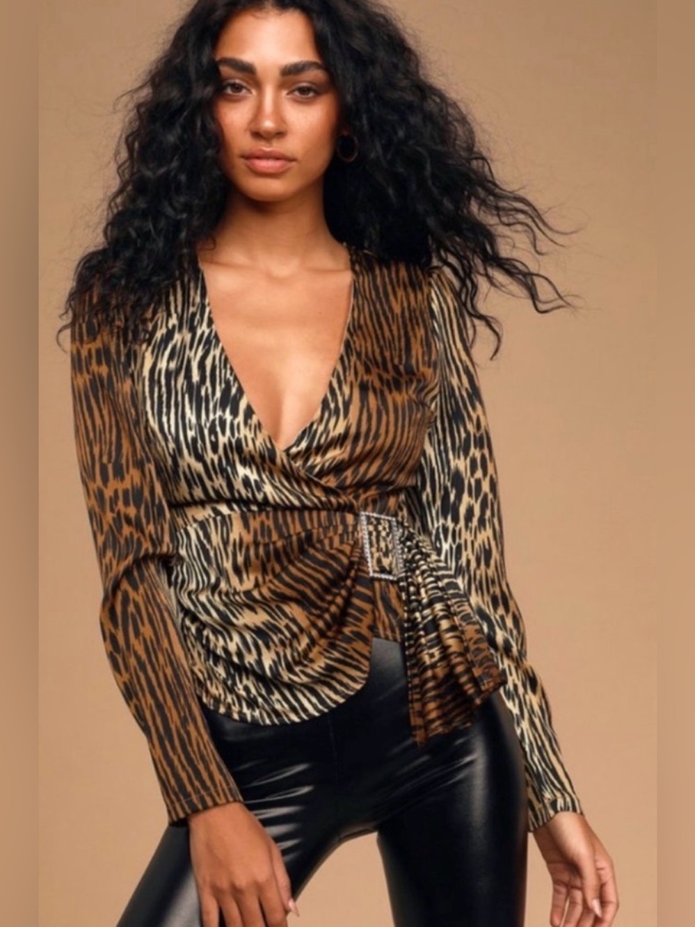 NWT Lulu’s Brown Tiger Print Long Sleeve V-Neck Top / Small